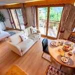 Clouds Alpin Luxury View And Pool 빌라쉬르올롱