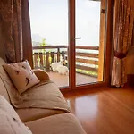 Clouds Alpin Luxury View And Pool 아파트 *