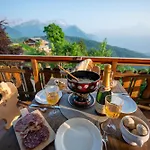 Clouds Alpin Luxury View And Pool 아파트
